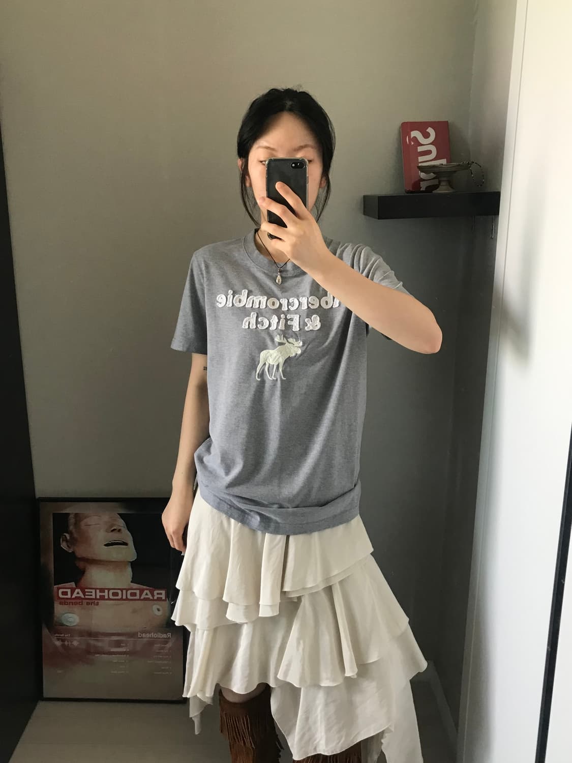 아베크롬비 중앙 자수로고 그레이 반팔티 상품이미지1