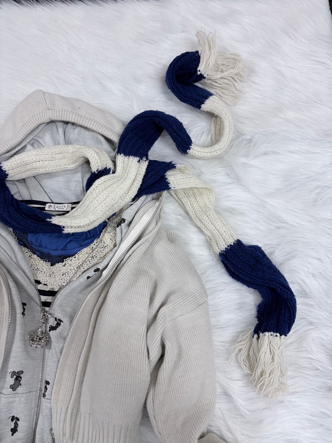 딥블루 니혼진 엑시즈팜 코디세트 6pcs 💙🤍🪽 스트라이프 머플러  상품이미지4