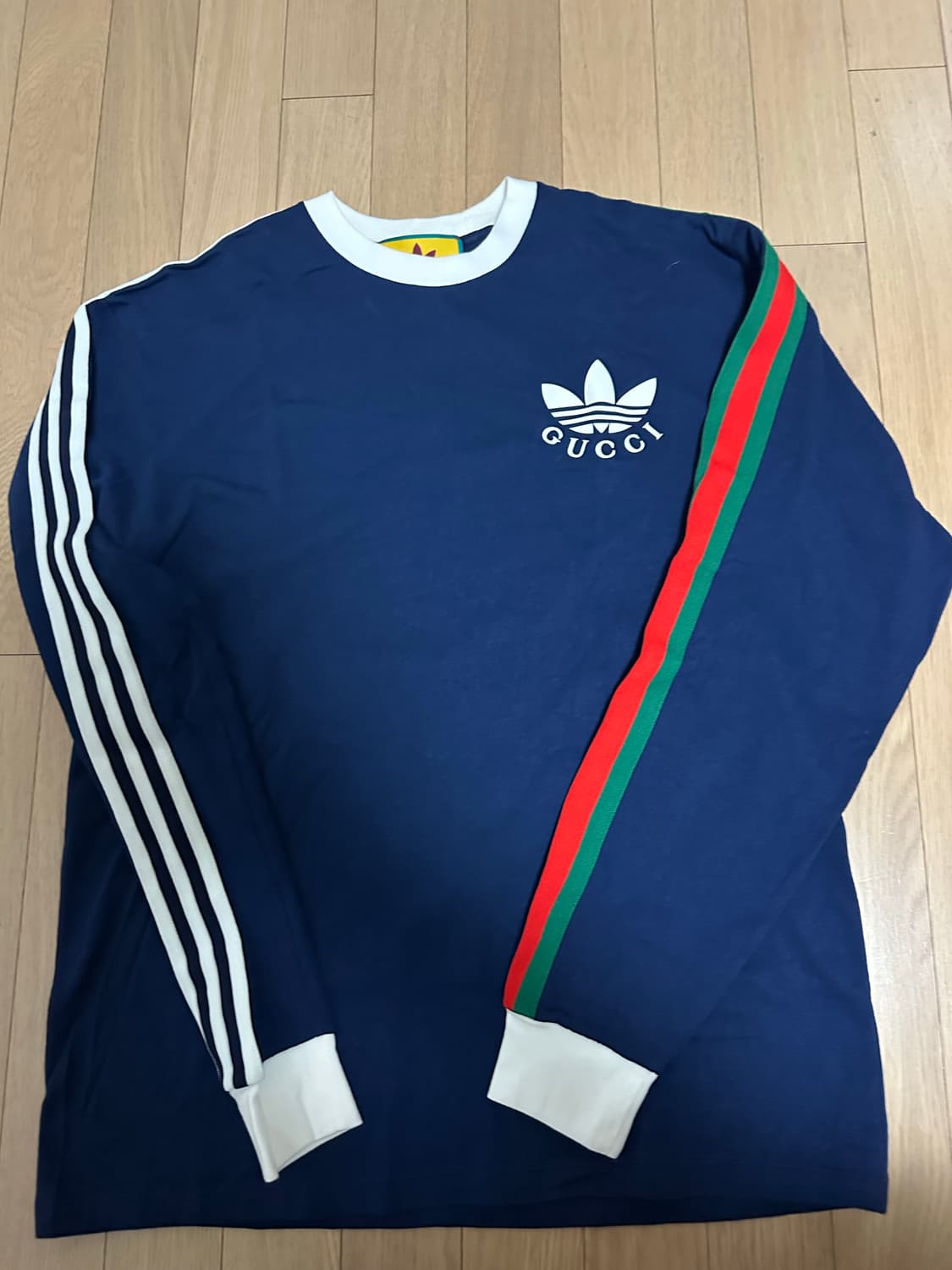 아디다스 x 구찌 코튼 저지 롱 슬리브 T (m사이즈) 상품이미지1