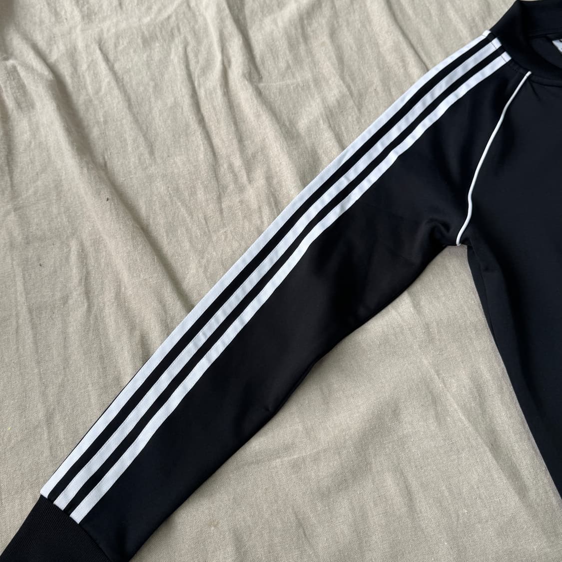 아디다스 우먼 라운드 투웨이 져지 XS 상품이미지3