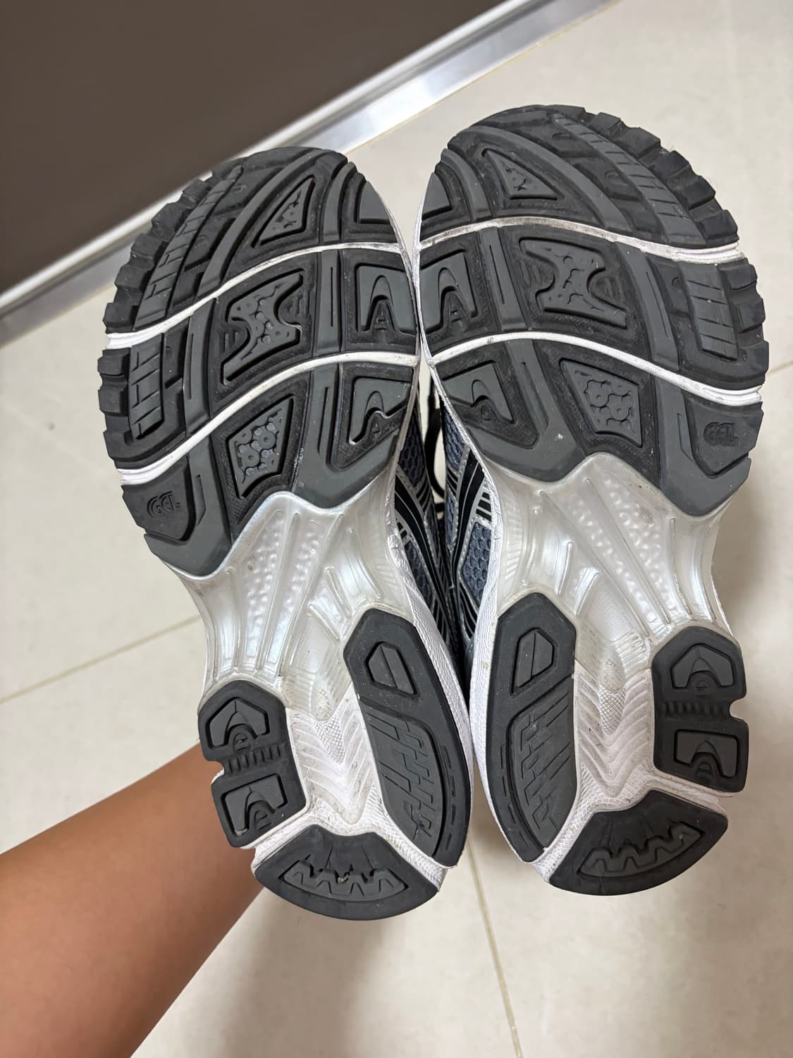 아식스 젤 카야노 245 상품이미지5