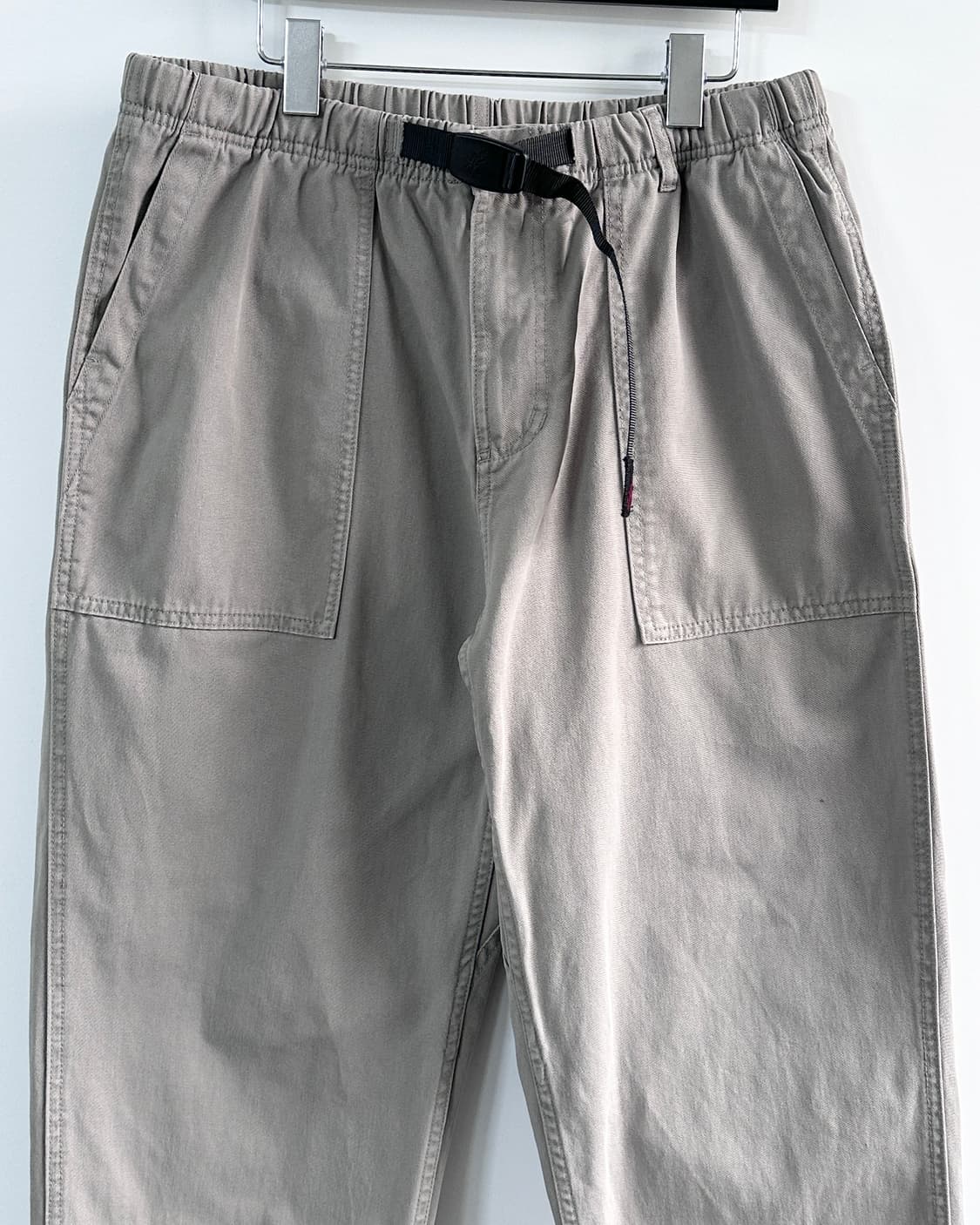 그라미치 라이트 카키 테이퍼드 팬츠 (vap.10) 상품이미지2