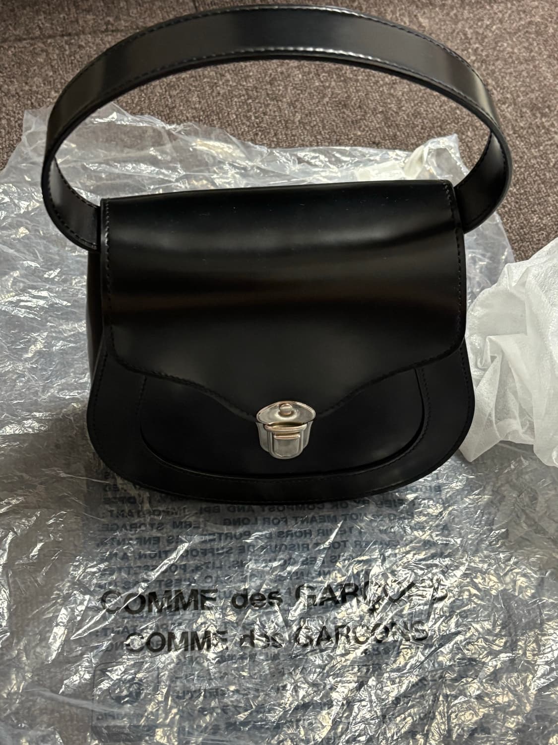 꼼데가르송 폴드 오버 탑 미니백 블랙 상품이미지1