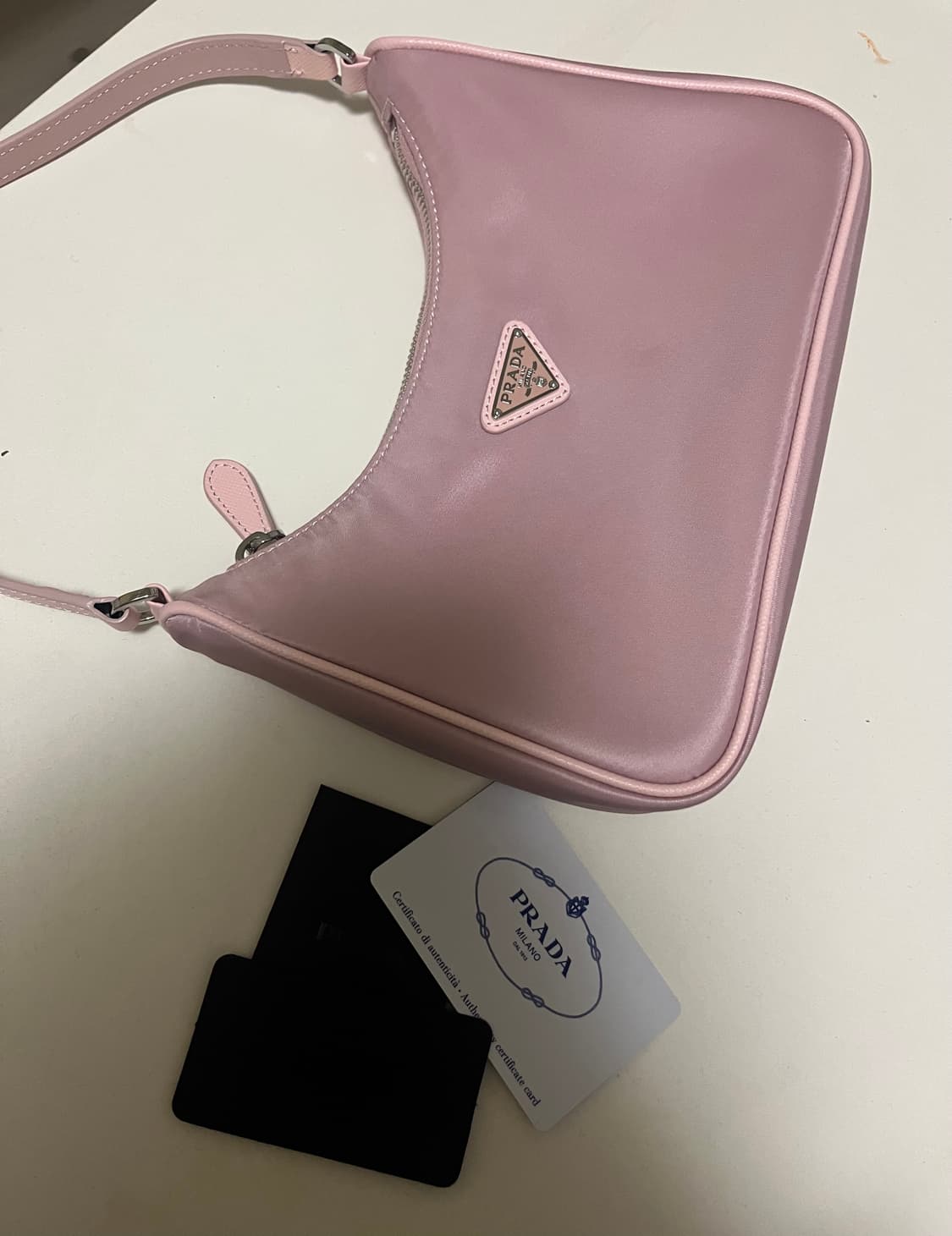 프라다 리에디션 핑크 호보백 1NE204 상품이미지1