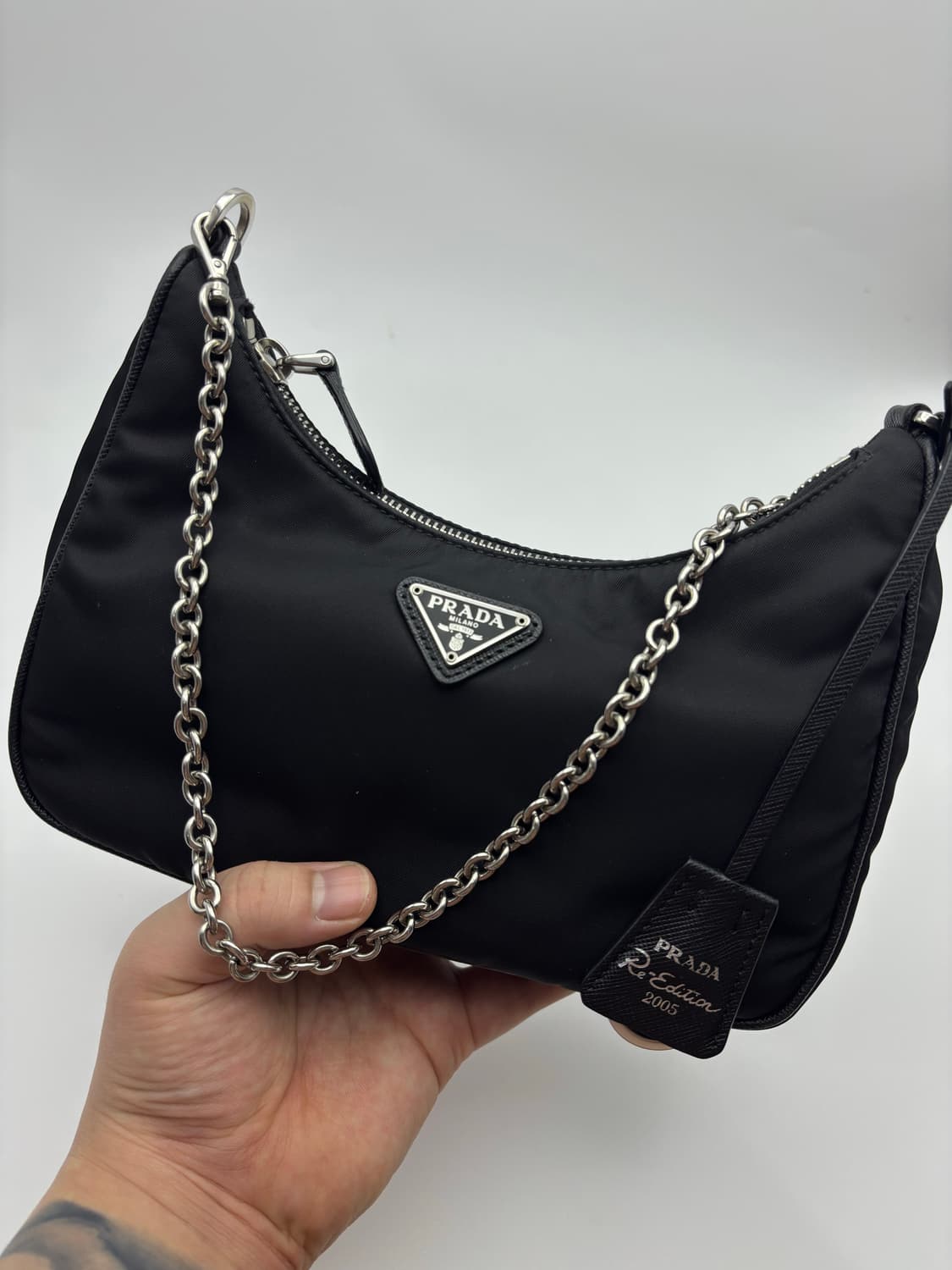 프라다 리에디션 테수토 호보백 상품이미지9