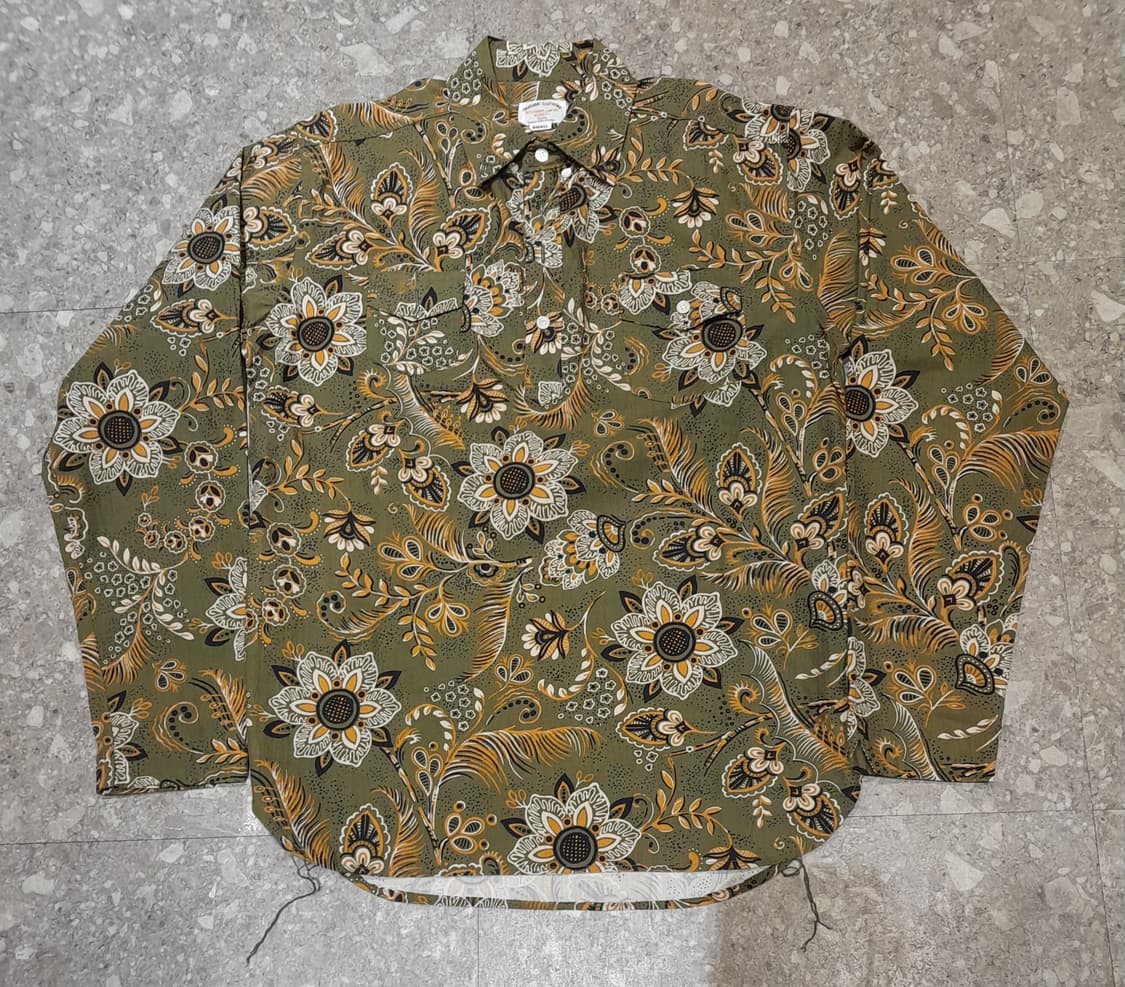 💥아웃스탠딩 플라워 하프셔츠 (S)
 상품이미지1