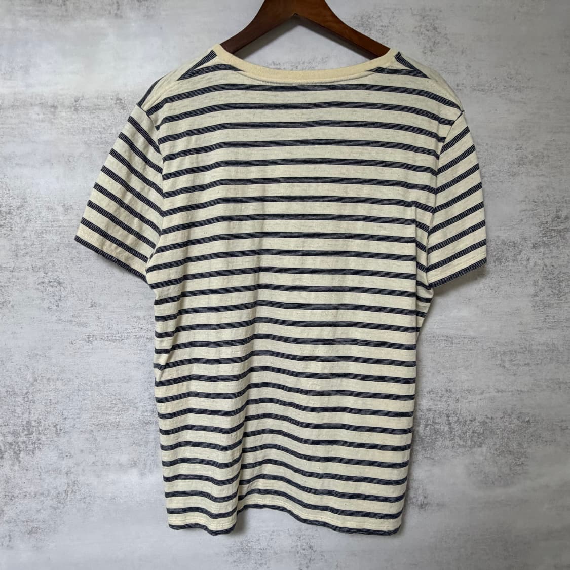 생로랑 카산드라 스트라이프 티셔츠 상품이미지3