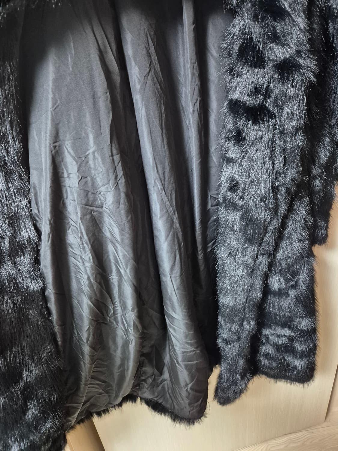 (새제품) 오도어 퍼자켓 에코퍼 롱코트 블랙 상품이미지7