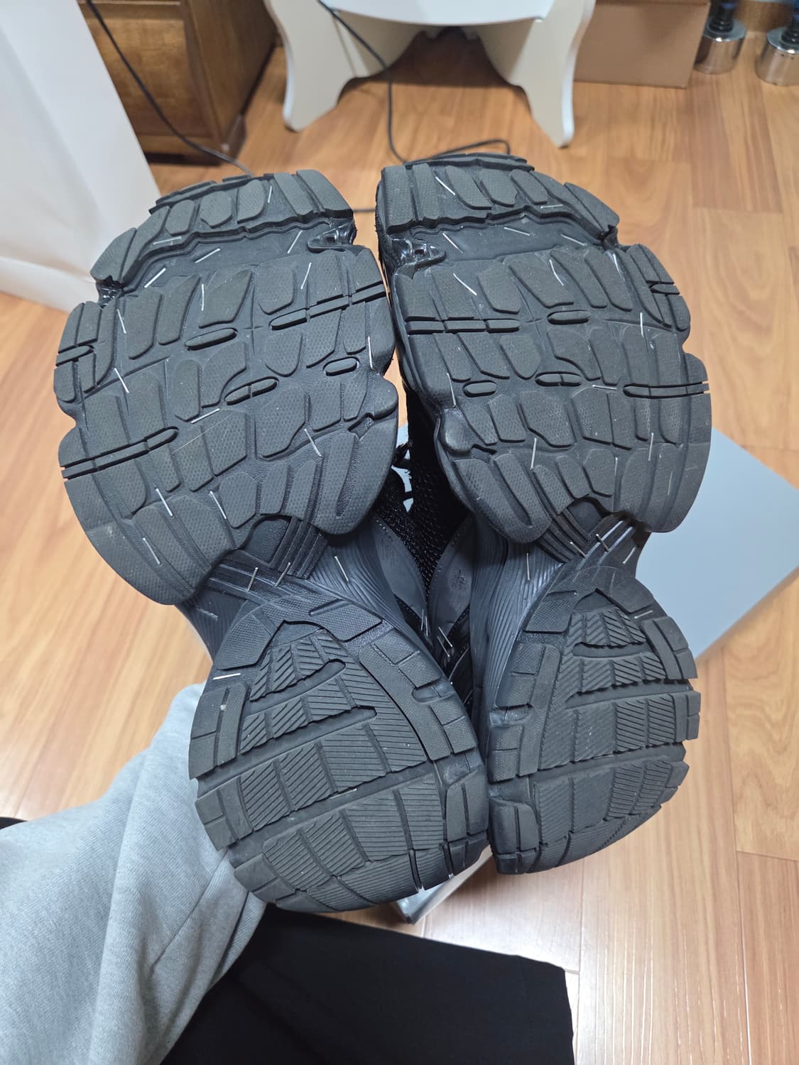 발렌시아가 스테이플러 42 상품이미지3