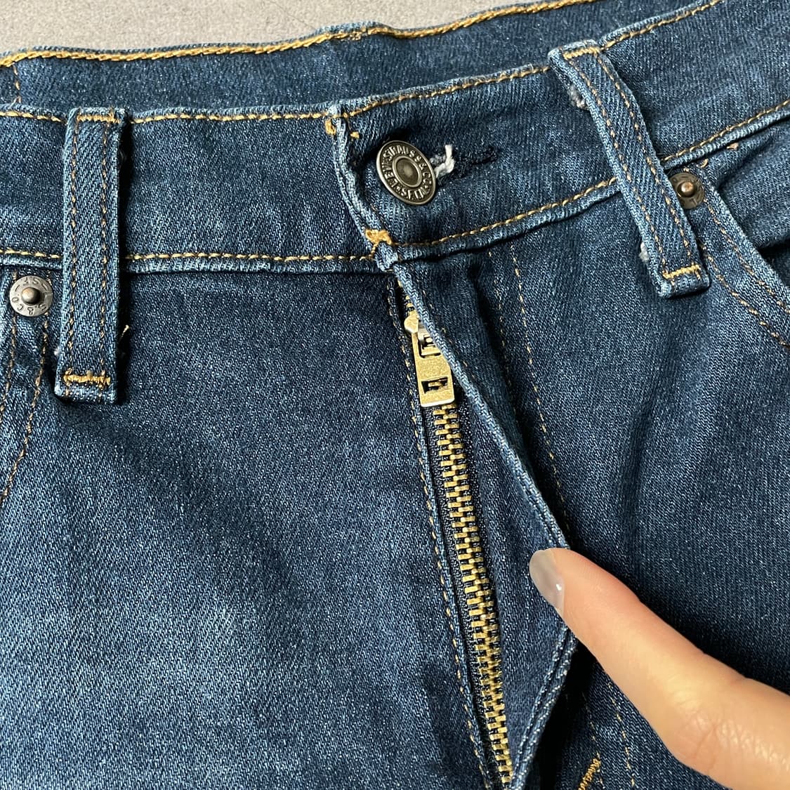 LEVI'S 리바이스502 레귤러 테이퍼드핏 코튼 데님 팬츠 A00744 상품이미지3