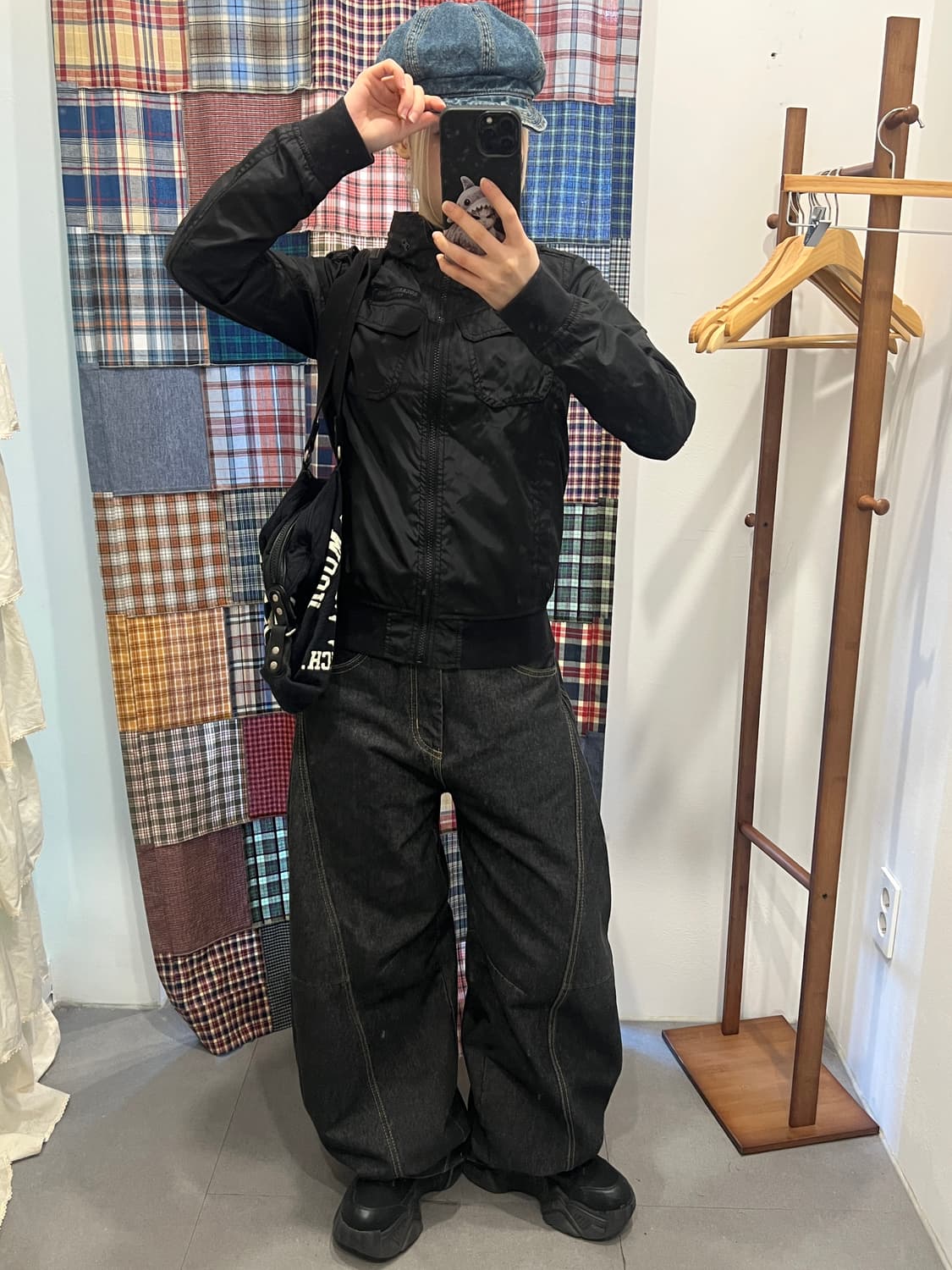 버카루 블랙 나일론 집업 상품이미지2