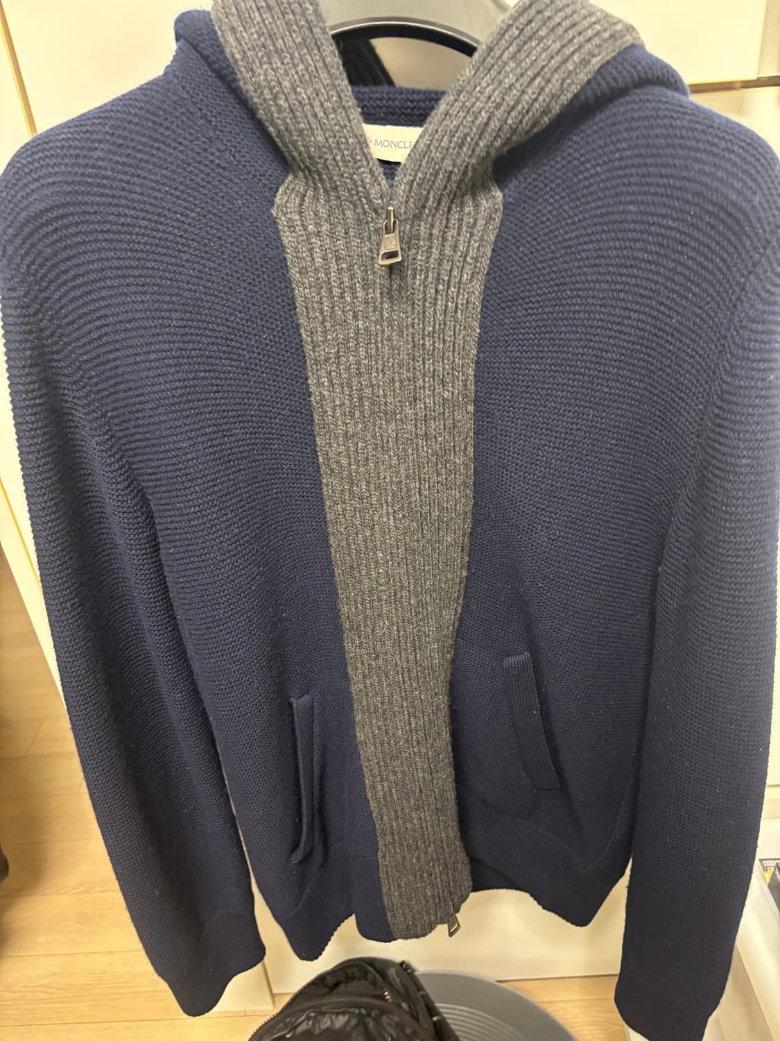 몽클레어 니트 후드집업 상품이미지1