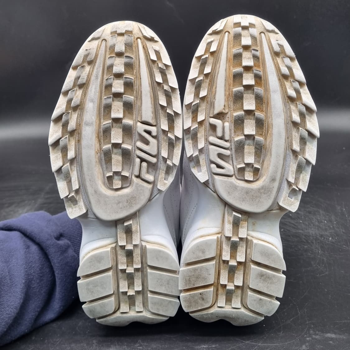 휠라 디스럽터2 여성운동화240  상품이미지3