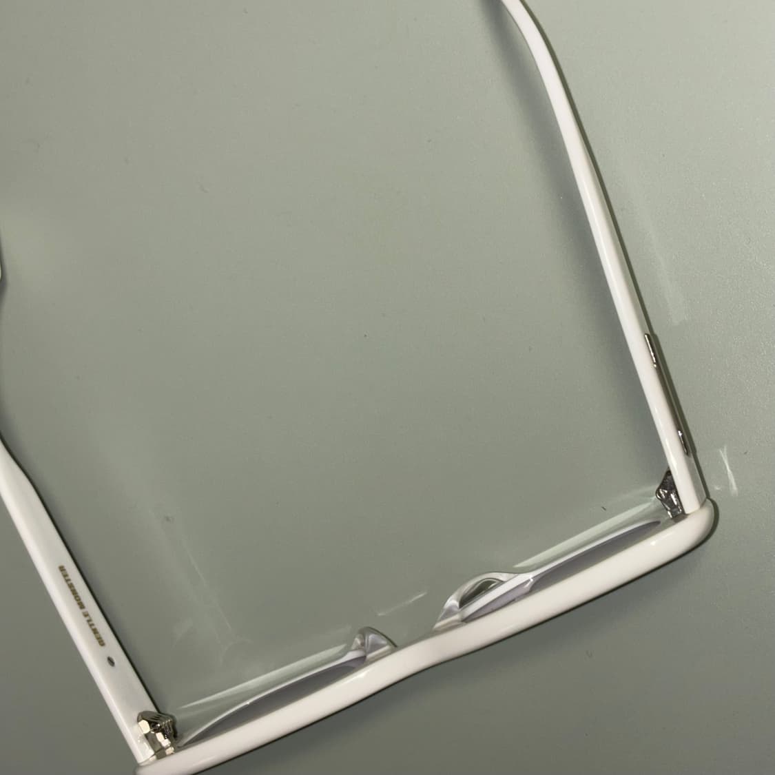 젠틀몬스터 탐부 tambu 선슬라스 화이트 w01 상품이미지3