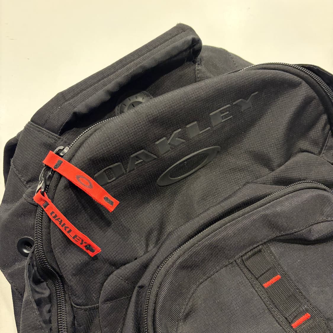 오클리 블랙 백팩 가방 상품이미지3
