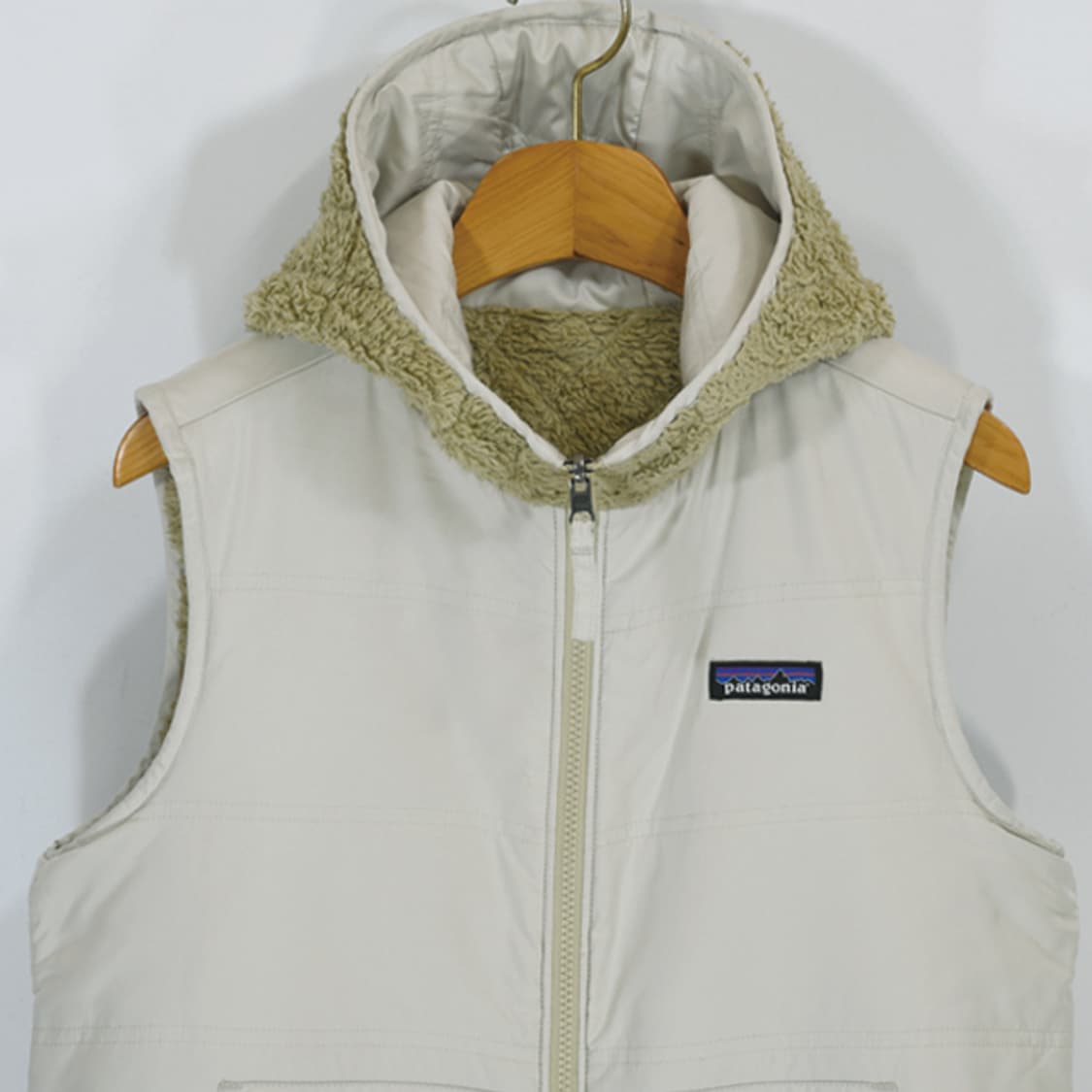 patagonia 리버시블후드베스트 상품이미지5