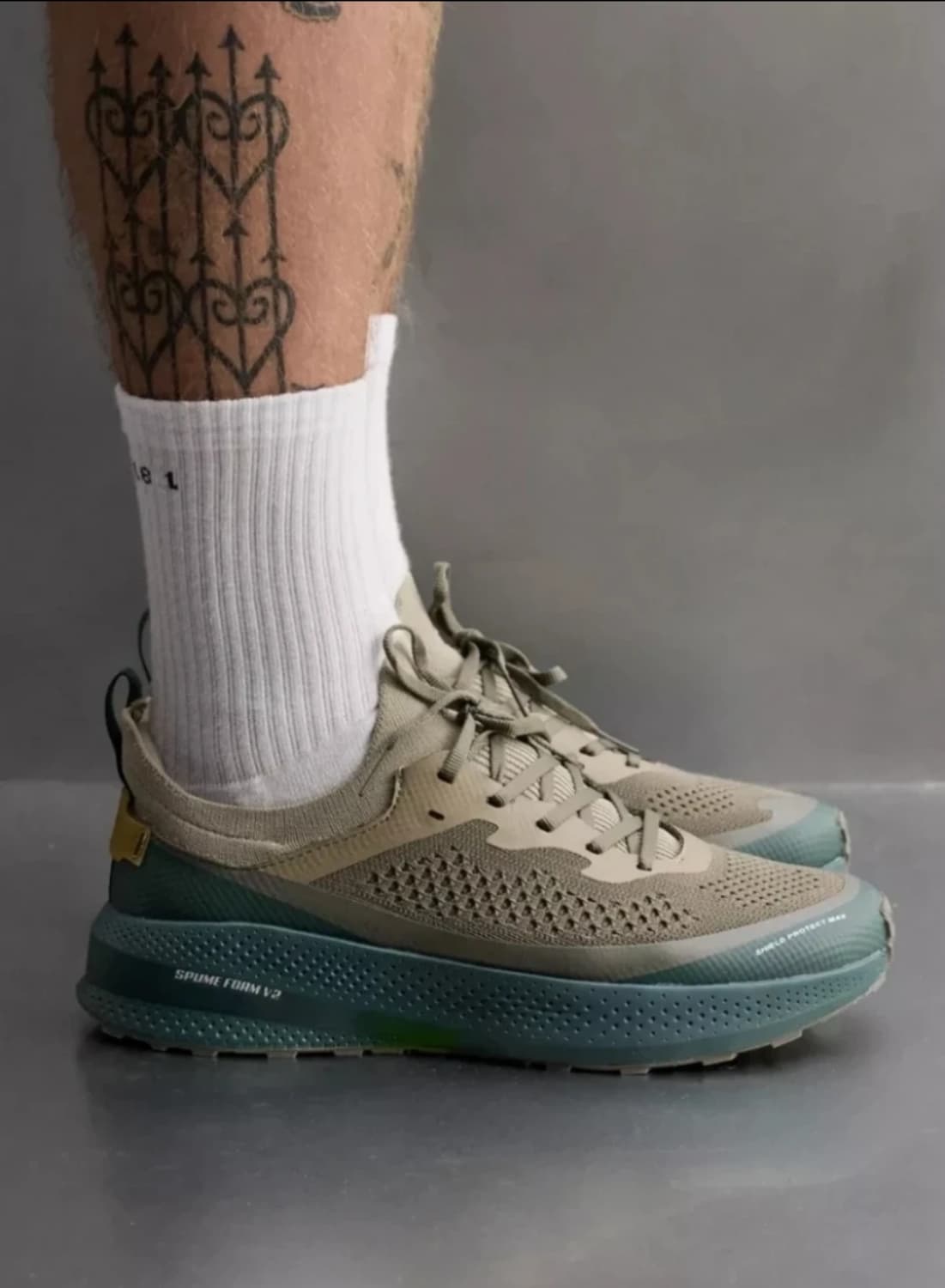 자라 러닝화 270mm 상품이미지4