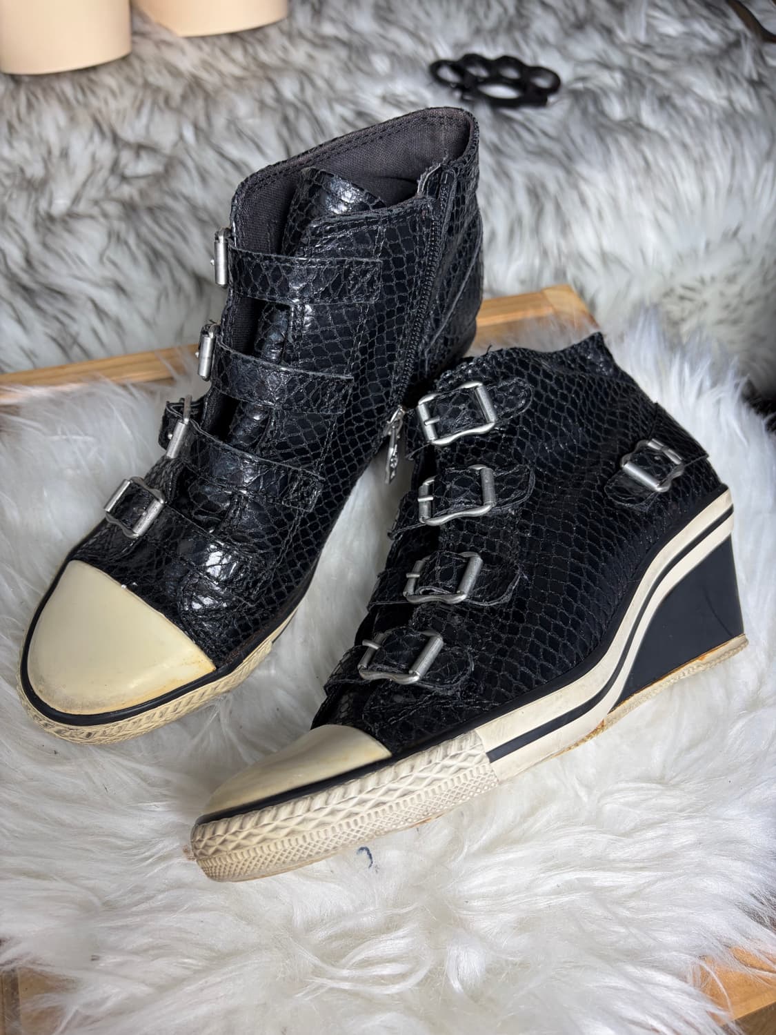 Ash 아쉬 뱀피 웨지힐 스니커즈 상품이미지3