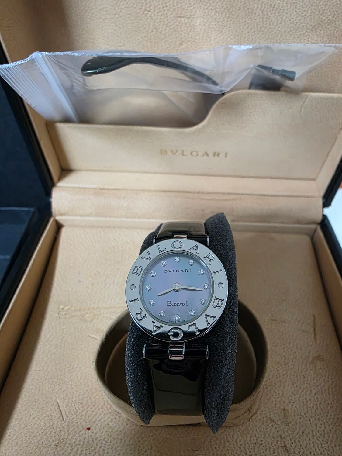 불가리 비제로원 22s 무브먼트쿼츠 12p다이아  상품이미지1