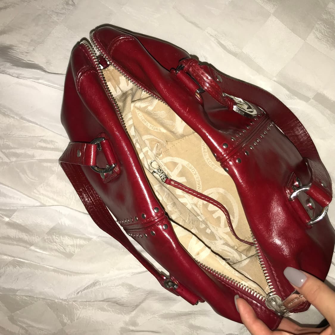 Michael Kors 마이클코어스 레드 레더 스터드 백 상품이미지6