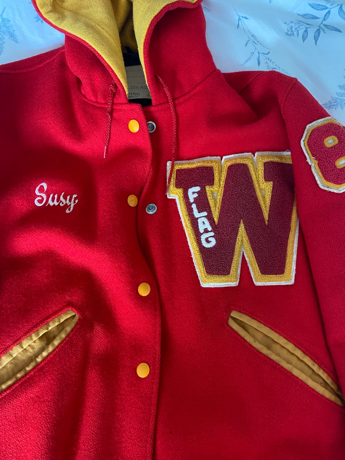 Delong 후드점퍼 팝니다 상품이미지2