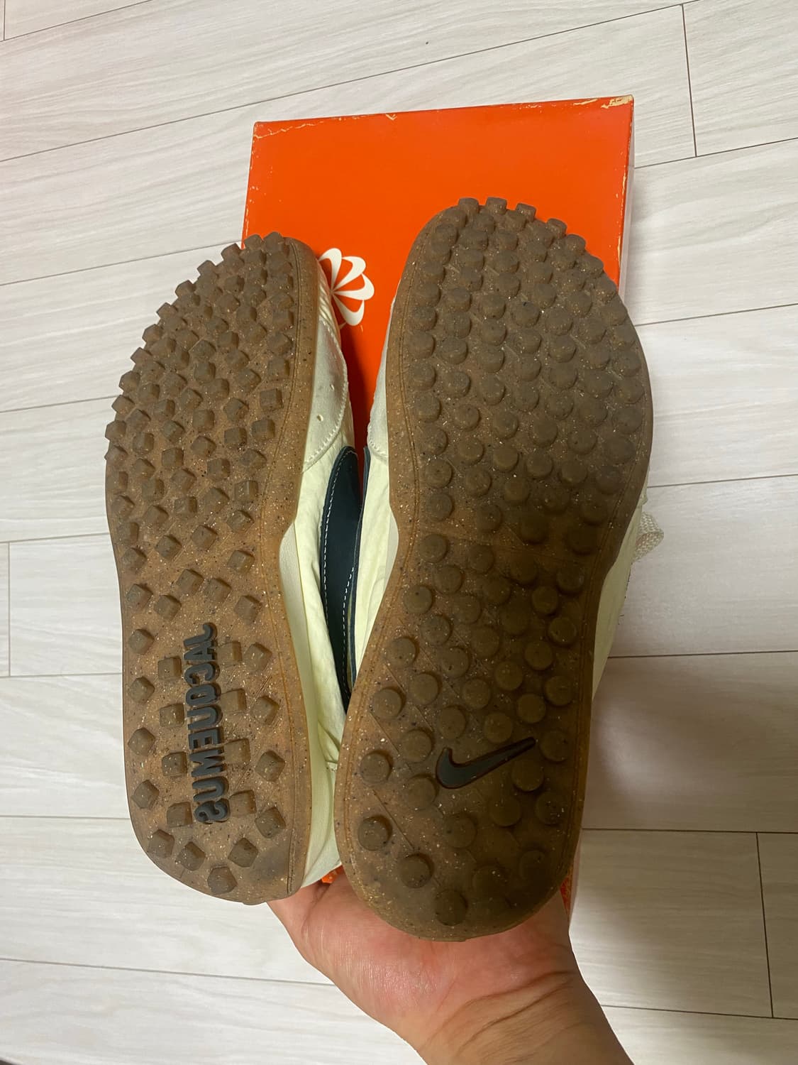 나이키 자크뮈스 문슈즈 w285 m280 상품이미지4