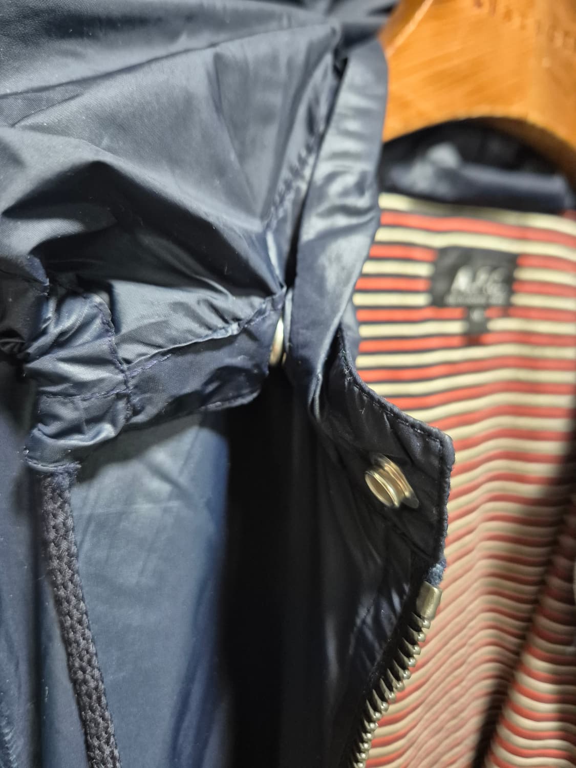 (타임세일)A.P.C. 네이비 후드 바람막이 상품이미지5