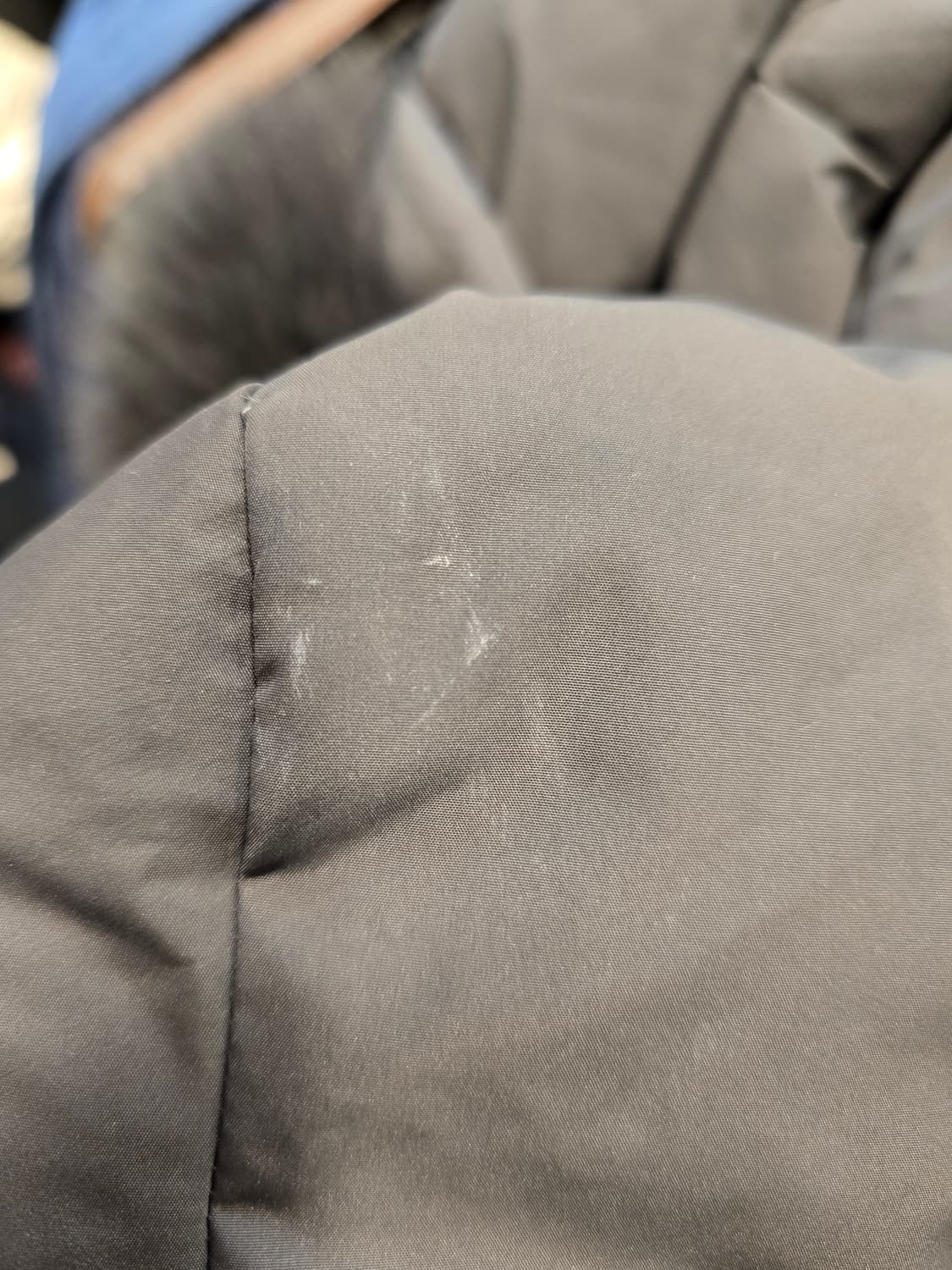 게스 GUESS 덕다운 롱패딩 S 상품이미지10