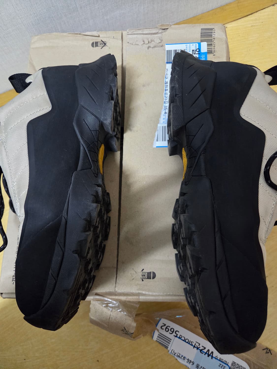 로아 하이킹 카타리나 샌드 41사이즈 상품이미지5