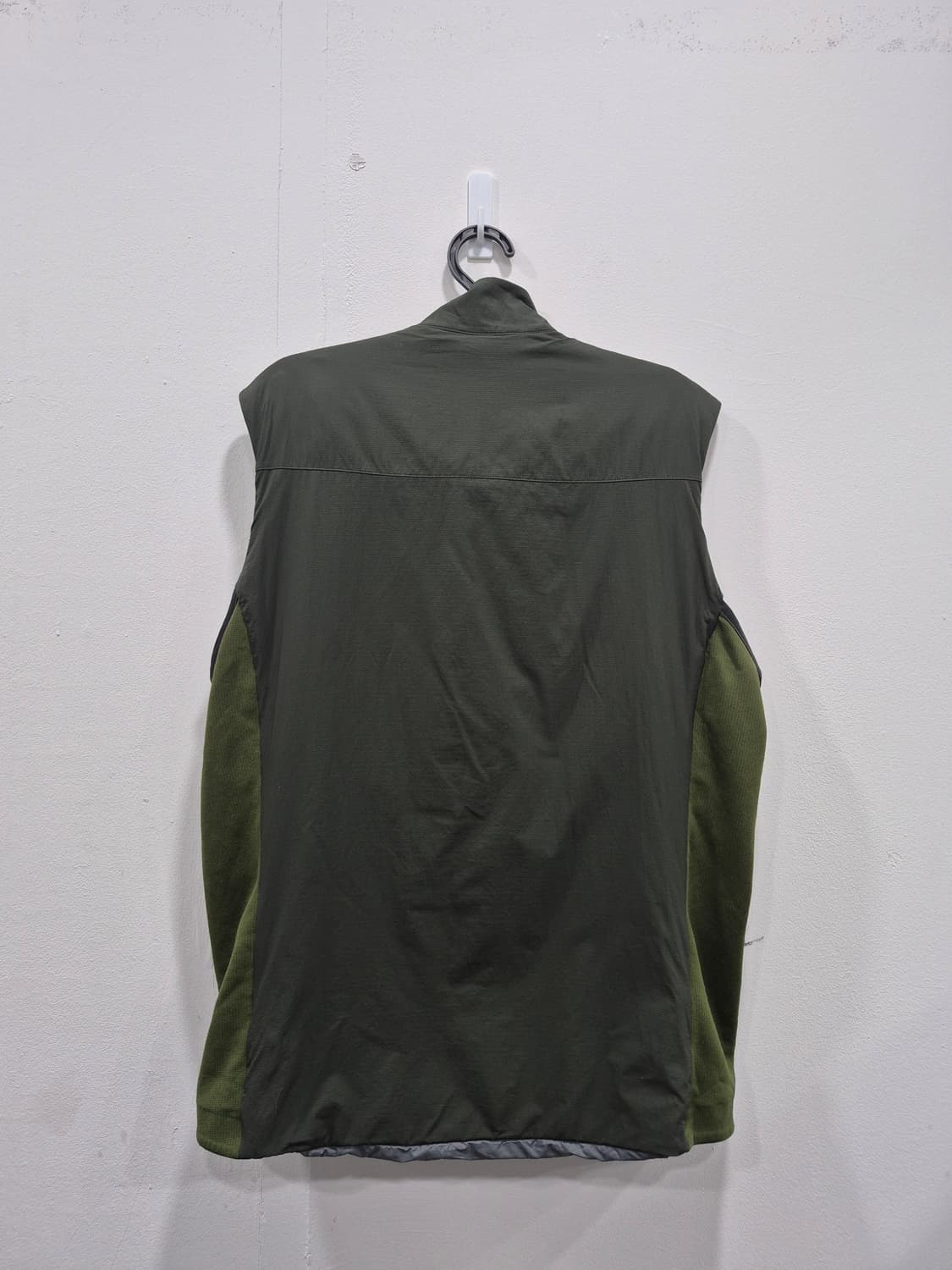 아크테릭스 아톰 그린 베스트 조끼 남성 95~100사이즈 상품이미지3