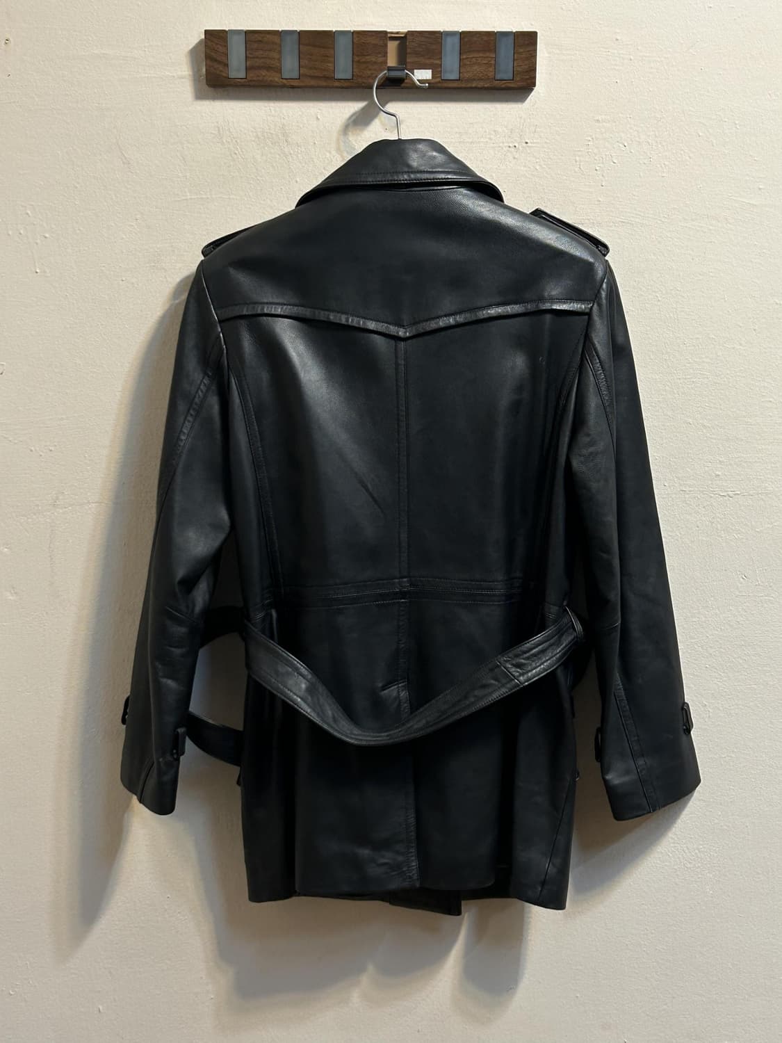 에스티코 블랙 양가죽 트렌치코트 상품이미지5