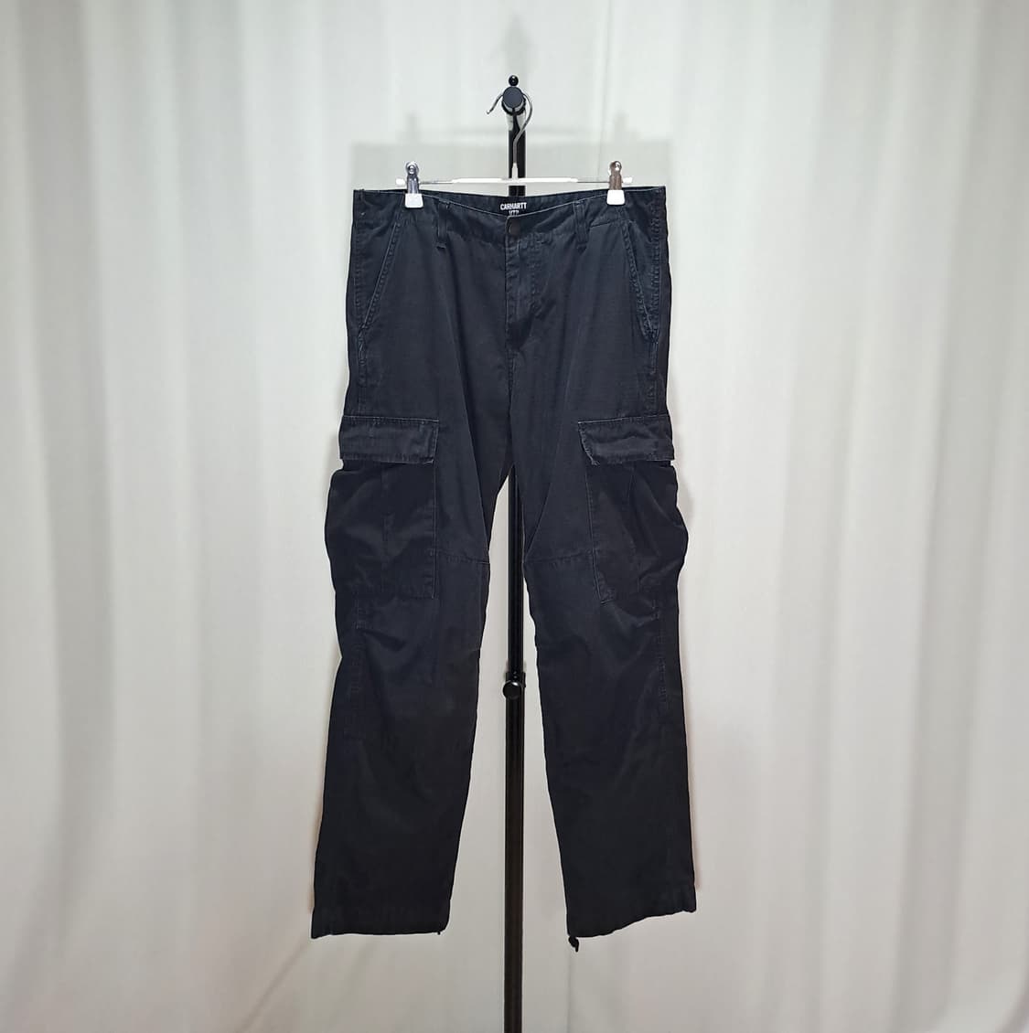 (택포) 칼하트 WIP 블랙 레귤러 카고 팬츠 31X32 B726 상품이미지1