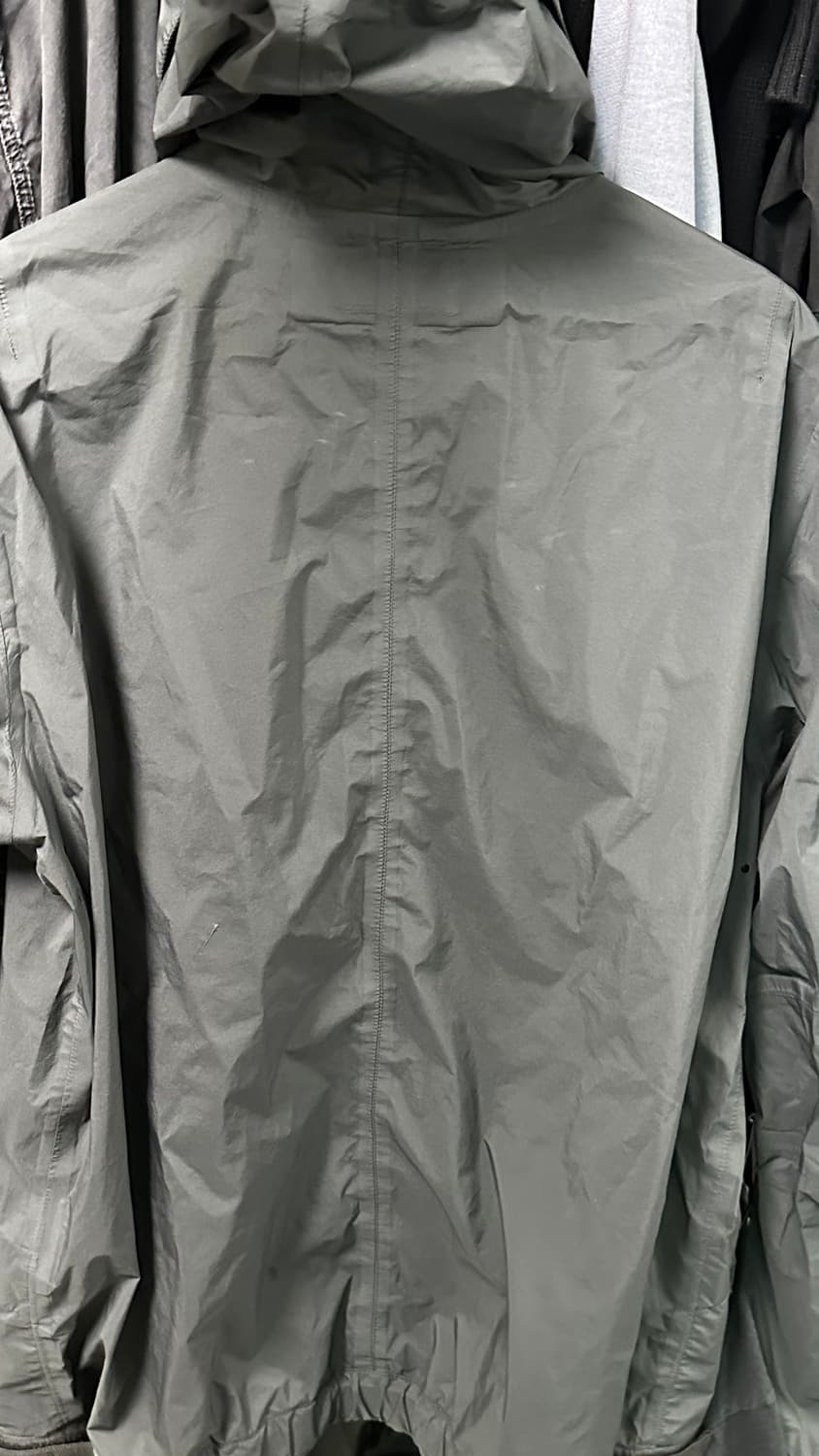 스톤아일랜드 가먼트 포퍼먼스 바람막이 자켓 L 정품 급처 상품이미지9