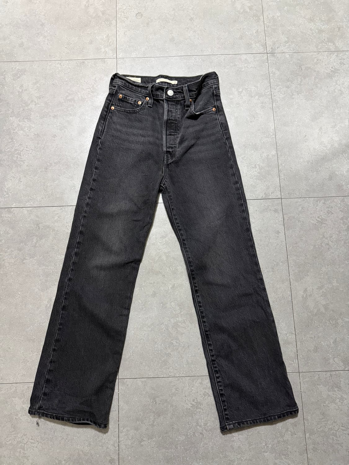 리바이스 프리미엄 부츠컷  빈티지 흑청 데님 크롭  팬츠  상품이미지4
