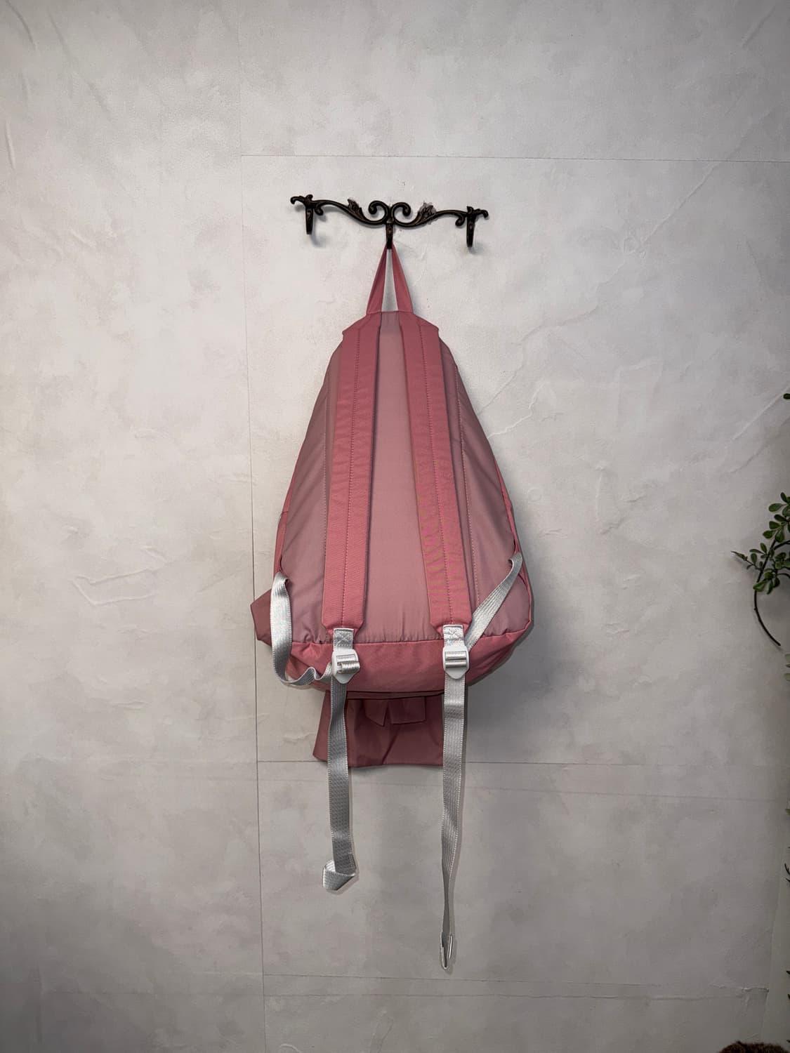 IUGAMAKARAS Knotted Backpack Old Pink 상품이미지4