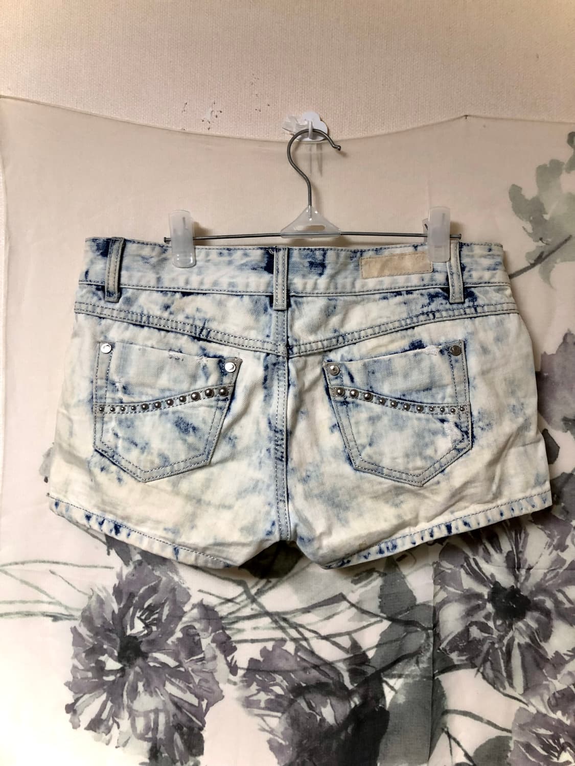 빈티지 스터드 y2k 핫팬츠 청반바지 갸루 하이틴 타이다이 상품이미지1