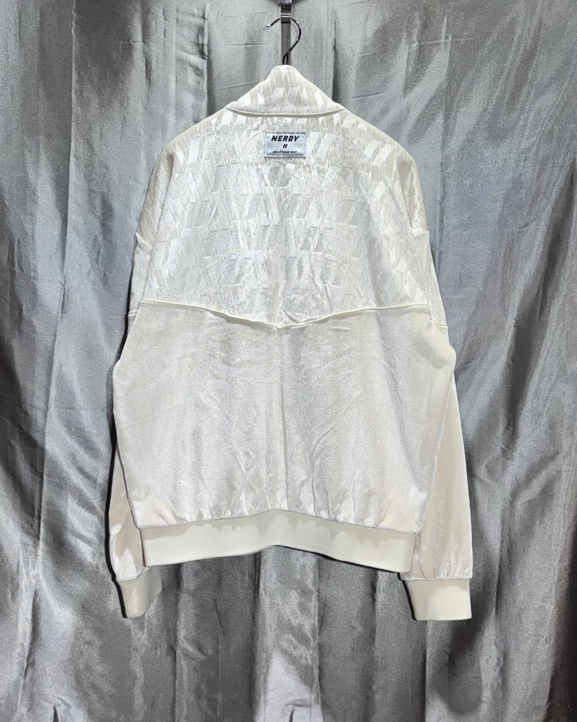 M 널디 패턴 벨벳 아이보리 트랙탑 상품이미지3