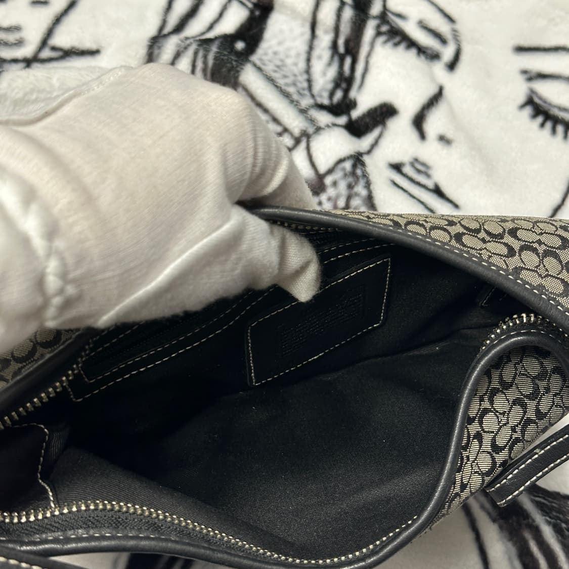 코치 시그니처 빈티지 호보백 상품이미지4