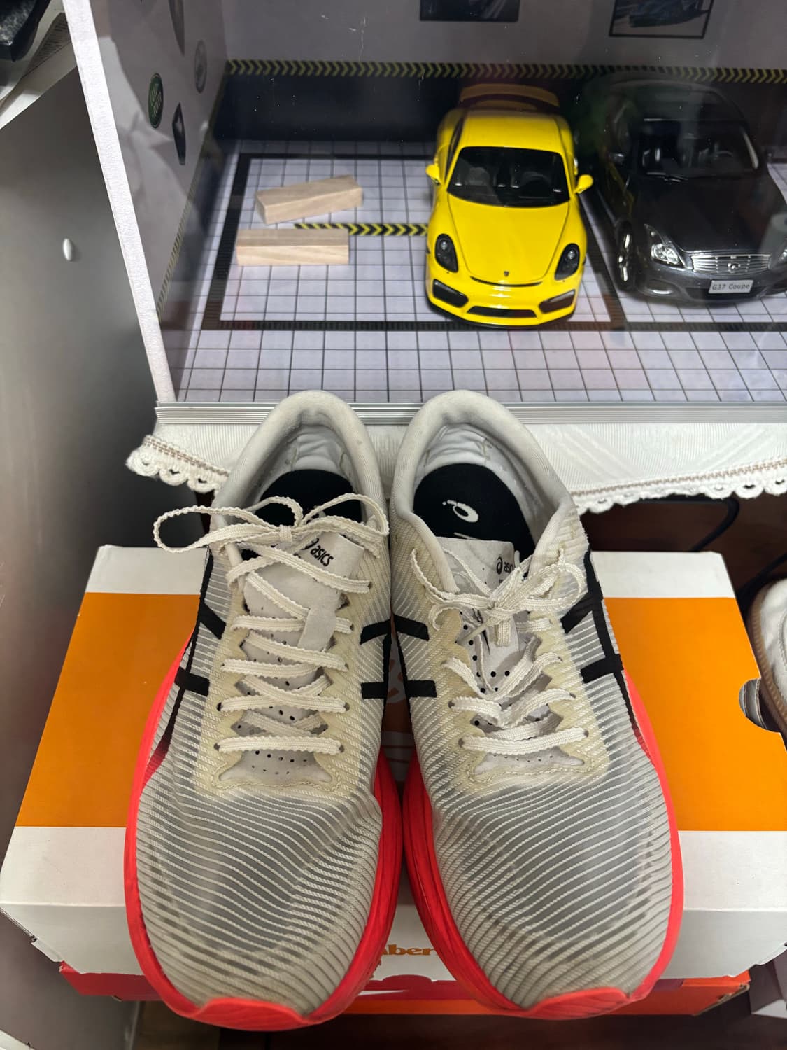 아식스 메타스피드 스카이 화이트 블랙 270 상품이미지2