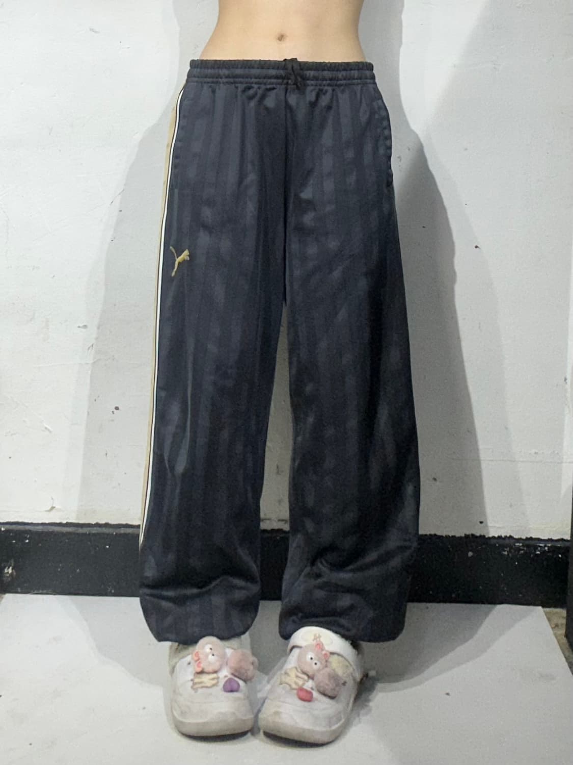 푸마 블랙 골드 사이드 라인 와이드 팬츠 M 상품이미지2