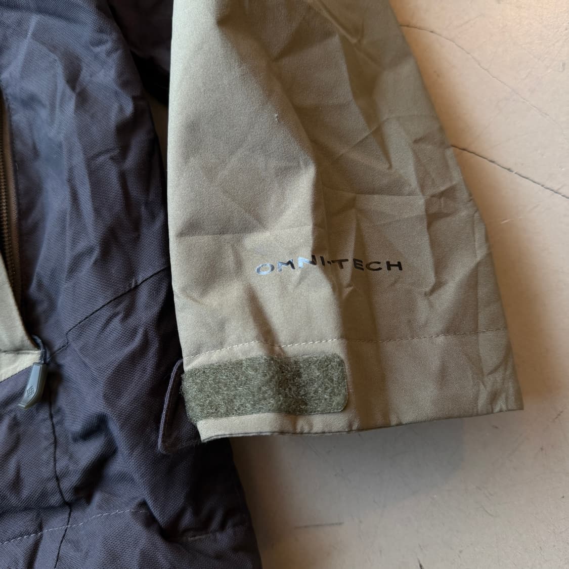 컬럼비아 아웃도어 윈드브레이커 상품이미지3