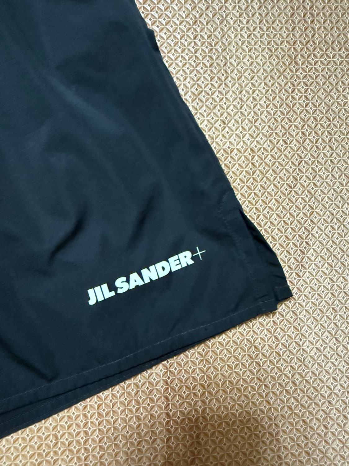 질샌더 나일론 쇼츠 xl 블랙 정품 상품이미지2