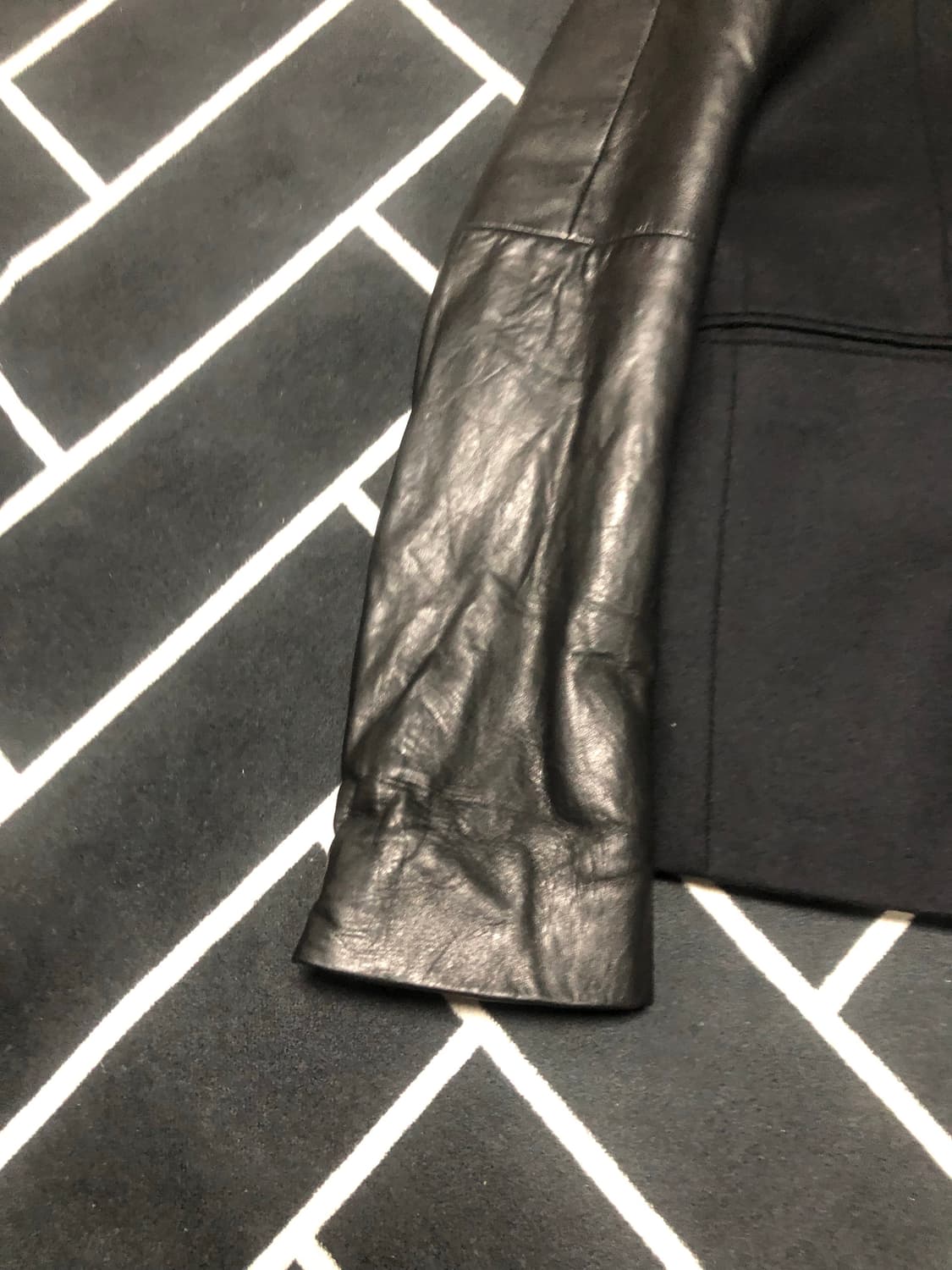 (새제품 초특가)준지 jun.j 리얼 양가죽 프리미엄 런웨이가죽자켓/몽클 상품이미지2