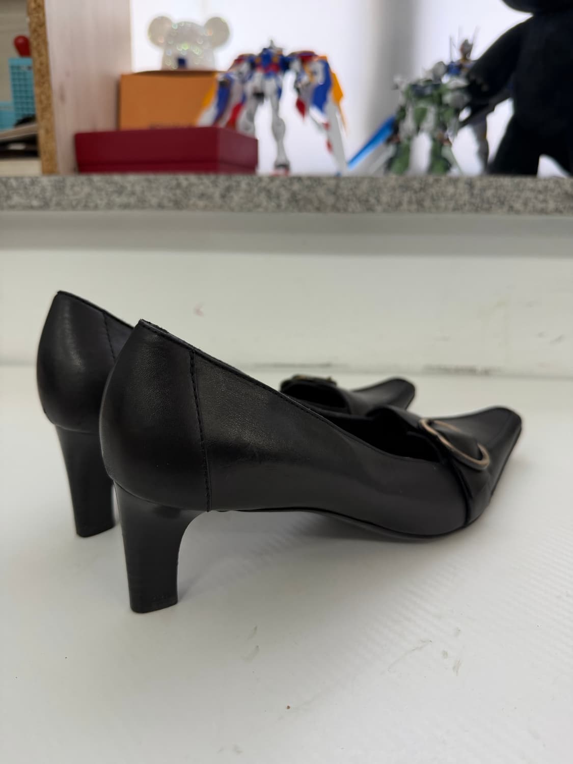 정품) 셀린느 블랙 레더 버클 로퍼 구두 37.5(245) 상품이미지4