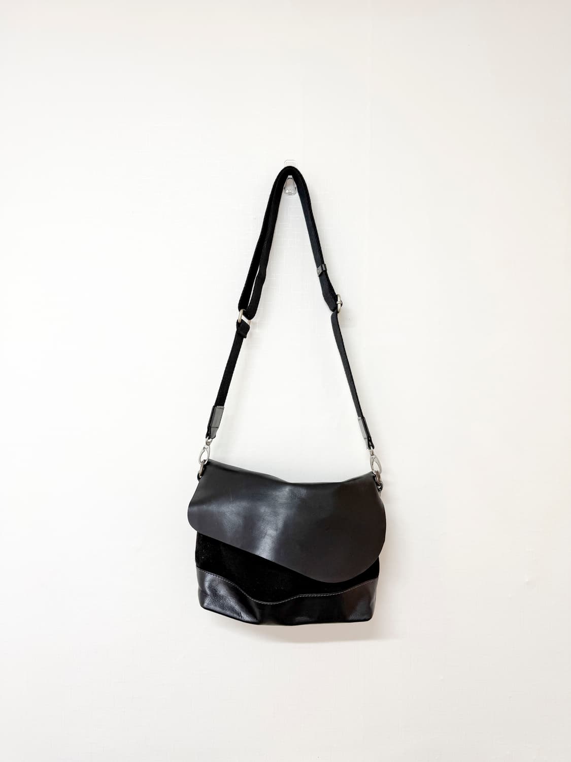 nano universe 통가죽 숄더백 상품이미지1