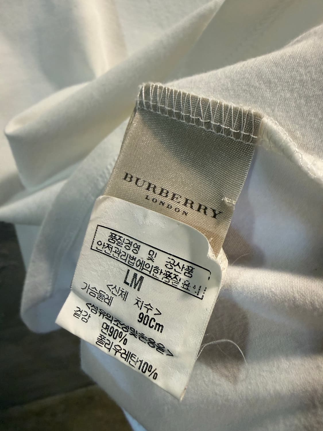 M 버버리 BURBERRY 런던 노바체크 숄더 V넥 반팔 티셔츠 화이트 상품이미지6