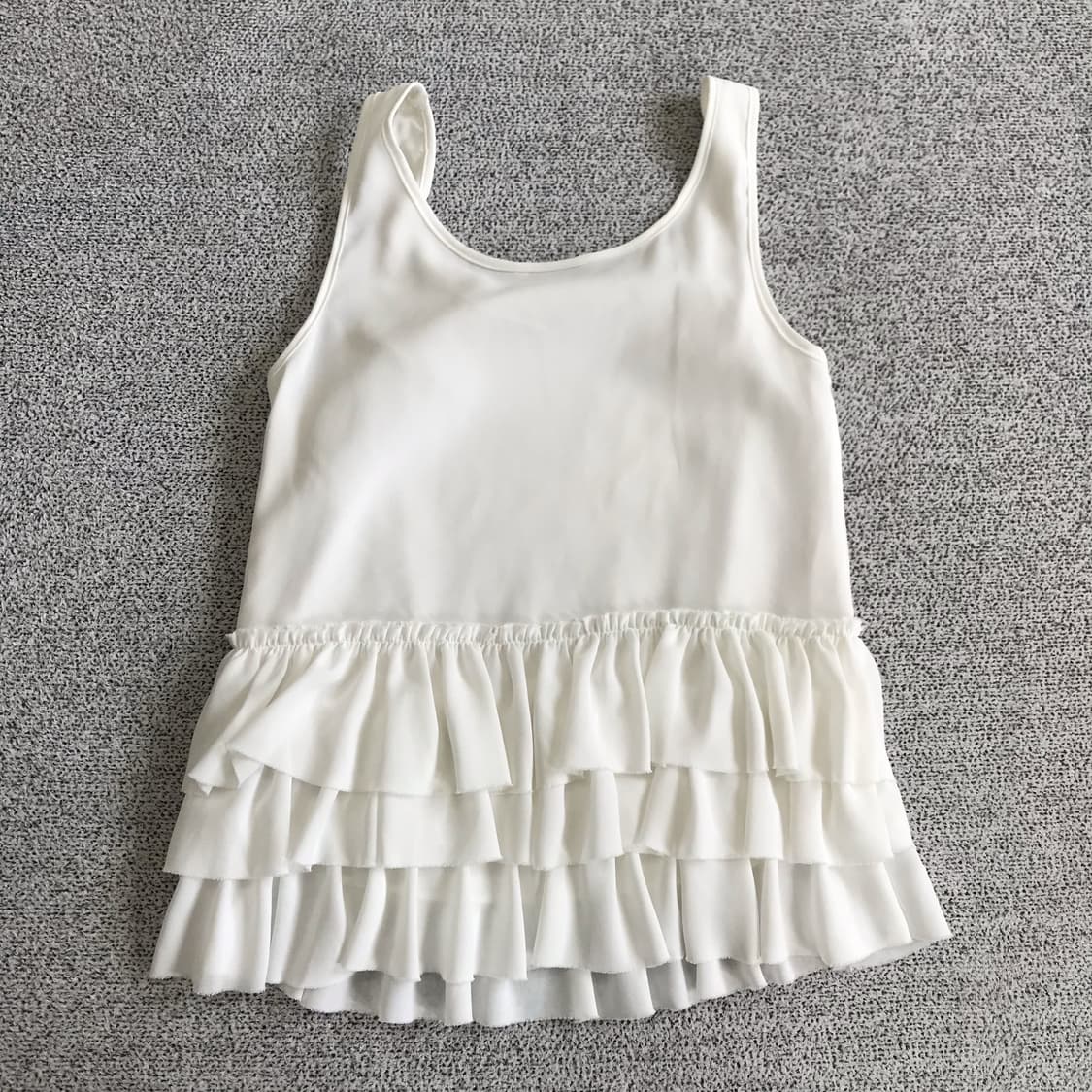 버뮬라 프릴 나시 상품이미지2