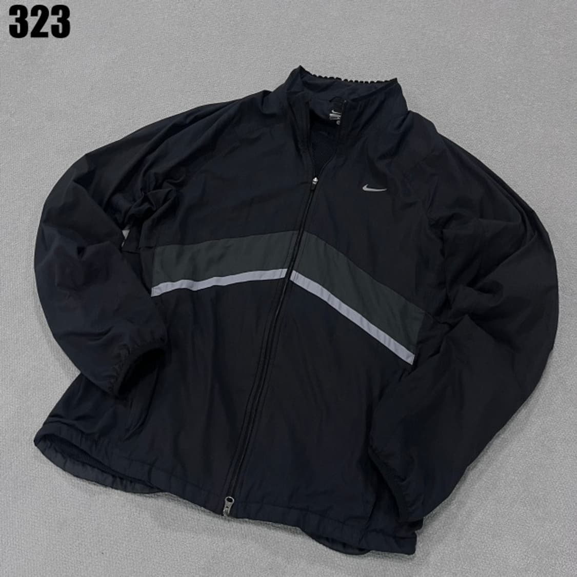 나이키 블랙 바람막이  상품이미지1