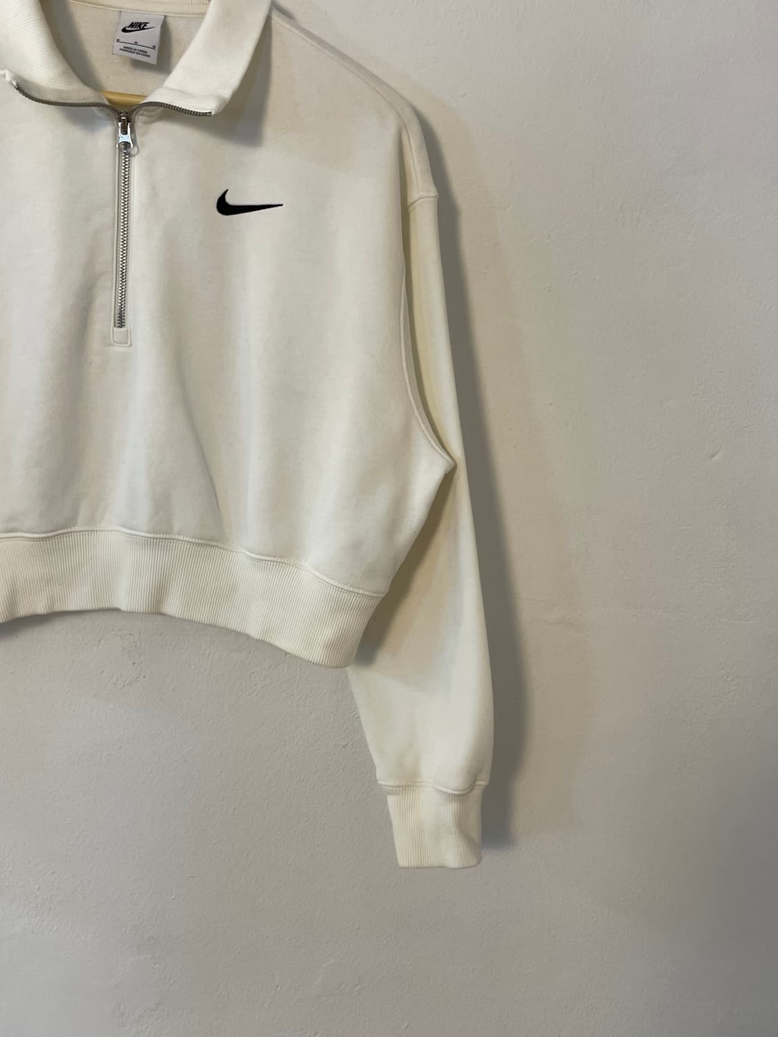 나이키 크롭 맨투맨  상품이미지3