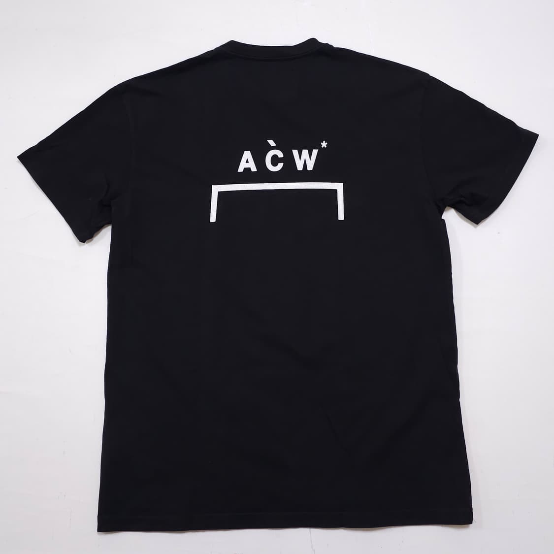 어콜드월 블랙 반팔티 상품이미지5